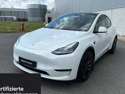 Weiß Gebraucht 2022 Tesla Model Y Performance SUV | 40.400 € (Fairer Preis)
