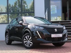 Schwarz Gebraucht 2021 Peugeot 2008 Active SUV | 13.900 € (Fairer Preis)