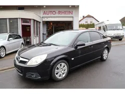 Schwarz Gebraucht 2006 Opel Vectra Edition Limousine | 3.300 € (Etwas zu teuer)