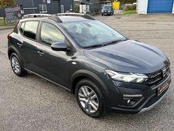 Grau Gebraucht 2021 Dacia Sandero Comfort SUV | 9.950 € (Superpreis)