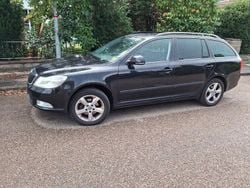Schwarz Gebraucht 2012 Skoda Octavia Family Kombi | 2.750 € (Superpreis)