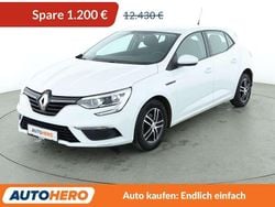 Weiß Gebraucht 2019 Renault Mégane IV Life Limousine | 11.230 € (Fairer Preis)