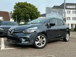 Grau Gebraucht 2017 Renault Clio IV LIMITED Limousine | 9.490 € (Fairer Preis)