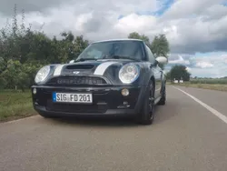 Schwarz Gebraucht 2005 Mini John Cooper Works Kleinwagen | 5.100 € (Fairer Preis)