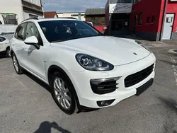 Weiß Gebraucht 2015 Porsche Cayenne SUV | 27.990 € (Fairer Preis)