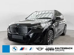 Schwarz Neu 2025 BMW iX1 M Sport SUV | 62.590 € (Teuer)