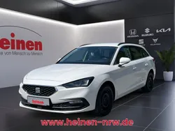 Weiß Gebraucht 2022 Seat Leon Style Limousine | 23.899 € (Fairer Preis)