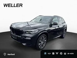 Black sapphire (schwarz) Gebraucht 2021 BMW X5 M Sport SUV | 51.950 € (Superpreis)