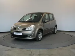 Braun Gebraucht 2010 Renault Modus Dynamique Van / Kleinbus | 6.490 € (Teuer)
