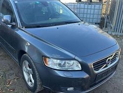 Grau Gebraucht 2012 Volvo V50 Kombi | 2.300 € (Superpreis)