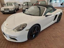 Weiß Gebraucht 2016 Porsche 718 Sport Cabrio | 47.850 €
