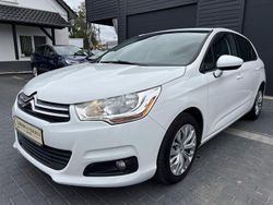 Weiß Gebraucht 2012 Citroën C4 SELECTION Limousine | 6.970 € (Etwas zu teuer)