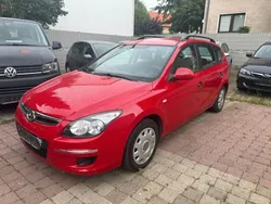 Rot Gebraucht 2010 Hyundai i30 Classic Kombi | 1.750 € (Guter Preis)