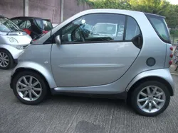 Silber Gebraucht 2006 Smart ForTwo Coupé Coupé | 2.700 € (Fairer Preis)