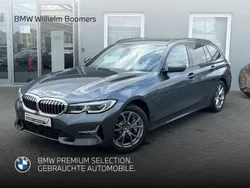 Grau Gebraucht 2021 BMW 330e Luxury Line Kombi | 29.470 € (Fairer Preis)