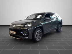 Delfingrau metallic (metallic) Gebraucht 2025 VW Tayron R-line SUV | 62.980 €
