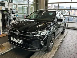Deep black perleffekt Gebraucht 2022 VW Taigo Style SUV | 31.950 €