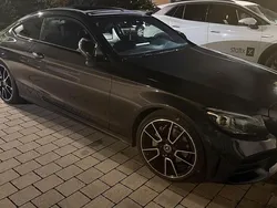 Grau Gebraucht 2020 Mercedes C220 AMG line Coupé | 29.500 € (Etwas zu teuer)