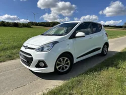 Weiß Gebraucht 2016 Hyundai i10 Passion Kleinwagen | 6.500 € (Fairer Preis)
