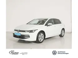 Pure white Gebraucht 2024 VW Golf VIII Life Limousine | 25.480 € (Fairer Preis)