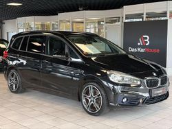 Schwarz Gebraucht 2016 BMW 220 Gran Tourer Sport Line Van / Kleinbus | 15.970 € (Fairer Preis)