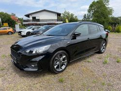 Schwarz Gebraucht 2019 Ford Focus ST-Line Limousine | 13.490 € (Fairer Preis)