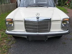 Weiß Gebraucht 1968 Mercedes W115 Limousine | 18.450 €