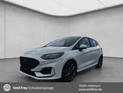 Weiß frozen white Gebraucht 2022 Ford Fiesta ST-Line Kleinwagen | 18.290 € (Fairer Preis)
