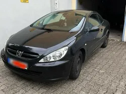 Schwarz Gebraucht 2004 Peugeot 307 CC Cabrio | 2.949 € (Teuer)