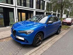 Blau Gebraucht 2020 Alfa Romeo Stelvio Quadrifoglio SUV | 45.990 € (Guter Preis)