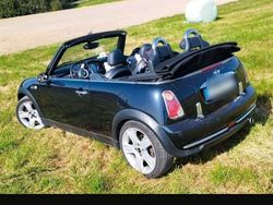 Schwarz Gebraucht 2007 Mini Cooper Cabriolet Cabrio | 4.500 € (Etwas zu teuer)