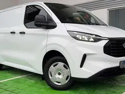 Weiß Gebraucht 2024 Ford Transit Custom Trend Van | 34.950 € (Fairer Preis)