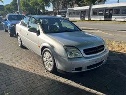 Silbermetallic (metallic) Gebraucht 2003 Opel Vectra Elegance Limousine | 1.600 € (Fairer Preis)