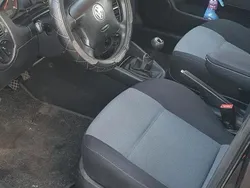Schwarz Gebraucht 2003 VW Golf IV Kombi | 2.000 € (Fairer Preis)
