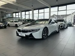 Weiß Gebraucht 2015 BMW i8 Coupé | 59.900 € (Guter Preis)