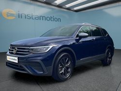 Blau Gebraucht 2024 VW Tiguan SUV | 38.899 € (Fairer Preis)