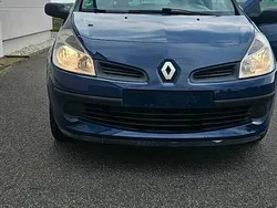 Blau Gebraucht 2006 Renault Clio II Kleinwagen | 2.150 €