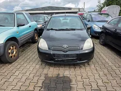 Schwarz Gebraucht 2002 Toyota Yaris Sol Limousine | 1.299 € (Fairer Preis)