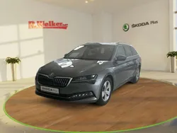 Graphite grau metallic met. graphite grau metallic met. Gebraucht 2023 Skoda Superb Premium Edition Kombi | 39.900 € (Guter Preis)