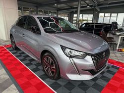 Silber Gebraucht 2023 Peugeot 208 Allure Kleinwagen | 18.480 € (Etwas zu teuer)