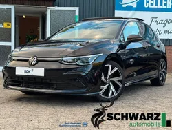Schwarz Gebraucht 2023 VW Golf VIII R-line Limousine | 27.970 € (Fairer Preis)