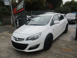 Weiß Gebraucht 2013 Opel Astra Active Limousine | 4.700 € (Guter Preis)