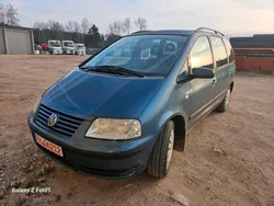 VW Sharan