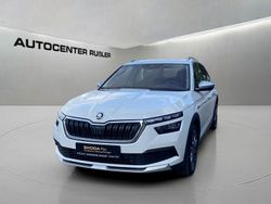 Weiß Gebraucht 2021 Skoda Kamiq ScoutLine SUV | 21.990 € (Etwas zu teuer)