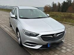 Silber Gebraucht 2018 Opel Insignia Sport Kombi | 8.999 € (Guter Preis)