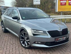 Grau Gebraucht 2018 Skoda Superb SportLine Kombi | 13.999 € (Superpreis)