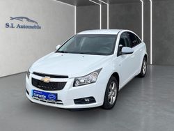 Weiß Gebraucht 2012 Chevrolet Cruze LT Limousine | 4.690 € (Etwas zu teuer)