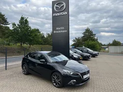 Schwarz Gebraucht 2016 Mazda 3 Nakama Limousine | 13.850 € (Fairer Preis)