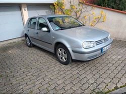 Silber Gebraucht 2002 VW Golf IV Limousine | 1.500 € (Guter Preis)