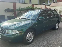 Grün Gebraucht 1999 Audi A4 Kombi | 1.900 € (Fairer Preis)